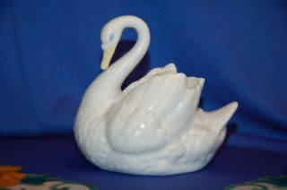 vintage ceramic white swan planter  9 99