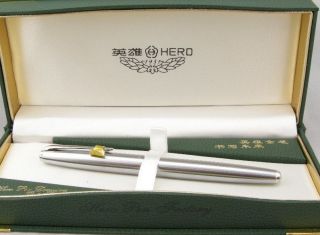 Hero 100 Flighter Stainless Steel Fountain Pen   14kt Nib   New In Box