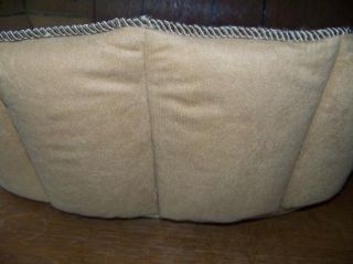 40 WINKS DESIGNS med sized dog bed GUC corded pillow ~~