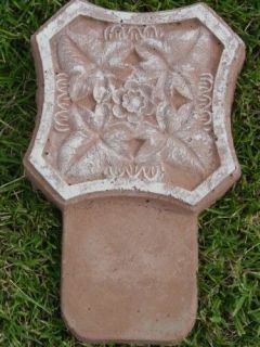 FLORAL LEAF BORDER EDGING CONCRETE CEMENT PLASTER STEPPING STONE MOLD 