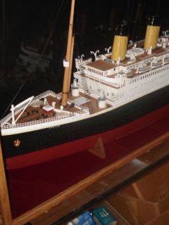 RMS Titanic Handmade Model 5 Foot Long in Display Case