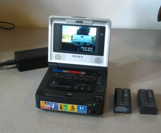   GV D800 Video Walkman Digital Video Cassette Recorder Hi8 8MM Digital8