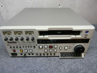    SHIPPING PANASONIC PROFESSIONAL AG 7750 S VHS DOLBY RECORD AND EDIT