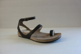 UGG Womens Andalusia Brown Leather Thong Flip Flop Shoe Sandal Size 9 