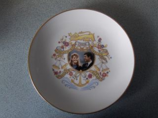 1986 Commemorative Plate Prince Andrew and Lady Sarah