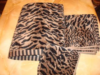   BLACK & Tan spotted Leopard print~BATH~TOWEL~~HAND~Towel & Wash Cloth