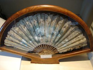 Antique Fan Silk Lace Display Painted Wood Mahogany Europea 18c 19c 