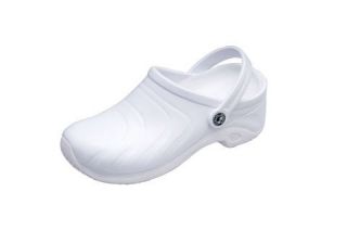 Clogs White Zone Anywear Injected Clog w Backstrap