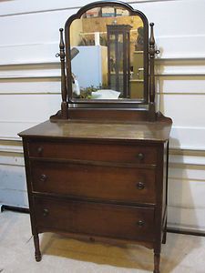 Antique Vanity Dresser w Mirror Pick Up Michigan