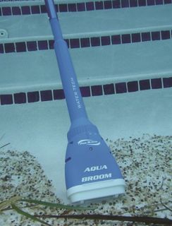 New Water Tech Aqua Broom Swimming Pool Spa Suction Cleaner Battery 