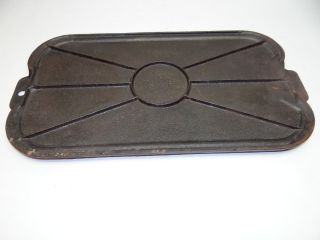 Vintage Used Metal Cast Iron Wagner Ware 12 Inch Griddle Cooking 