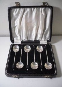 Cased Set of Silver Coffee Bean Spoons Birmingham 1959