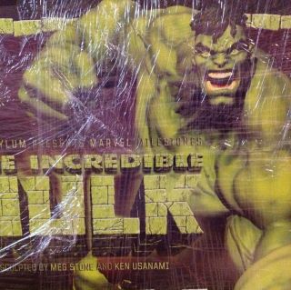Art Asylum The Incredible Hulk Statue