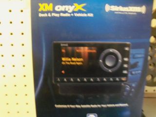 Audiovox BXDNX1V1 Sirius XM Onyx Dock & Play Radio   Works with Car FM 