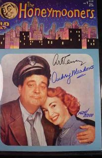 THE HONEYMOONERS COMIC AUTOGRAPHED BY ART CARNEY AUDREY MEADOWS