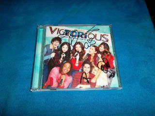   CD Hand Signed by Victoria Justice Avan Ariana Daniella Proof