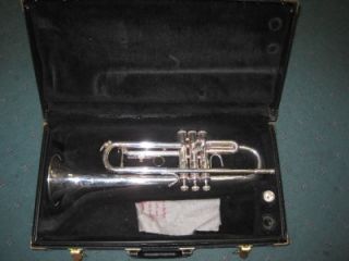 bach tr200 silver tone trumpet instrument with case