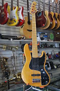 Fender Marcus Miller Jazz Bass V Aged Natural