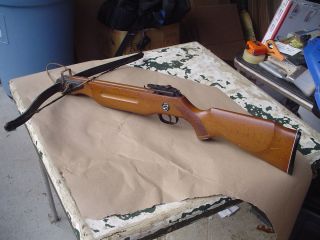 Vintage Barnett Wildcat Crossbow w Wood Rifle Stock Untested Made in 