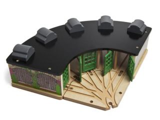 roundhouse with 5 way switch track attached