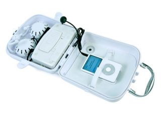 white dreamgear audio box with ipod ipod not included