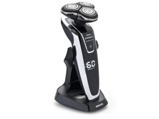 Philips Norelco SensoTouch Electric Razor with GyroFleX 3D