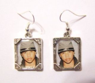 ROC ROYAL   MINDLESS BEHAVIOR Framed Picture Fashion Earrings (free 