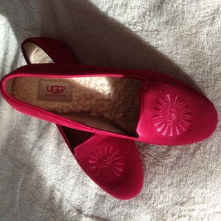 UGG Australia Fur Lined Alloway Slippers Size 8 Red