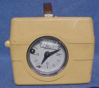 Vintage Key Wind Benzing Anker Pigeon Timer Clock Works s Shown