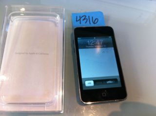 Apple iPod touch 3rd Generation (8 GB) Model MC086LL  player 