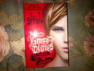 The Vampire Diaries The Hunters VOL 2  Moonsong by L. J. Smith (2012 