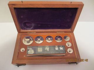 ARTHUR H. THOMAS CO. SOLID BRASS WEIGHTS IN WOODEN BOX  # 6 REF 