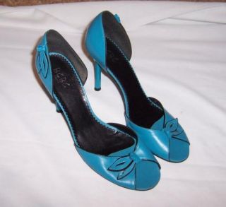 BCBG Paris 11B Turquoise Leaf Peep Toe Stiletto Heels Shoes 11 B