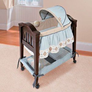 Classic Mobile Baby Comfort Wood Cradle Crib Bassinet