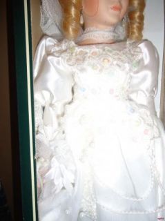 Geppeddo Porcelain Blonde Bride Collector Doll New