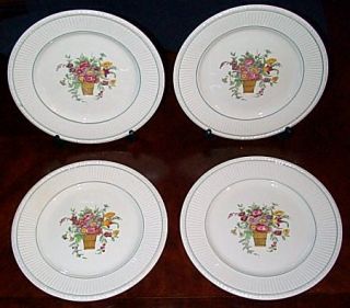 PC Set Wedgwood Belmar Pattern Dinner Plates Luncheon Plates Etruria 