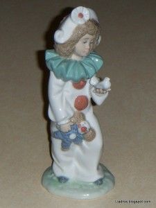 Retired Lladro Nao A Bird in Hand 1100G Pierrot Clown Girl with Dove 