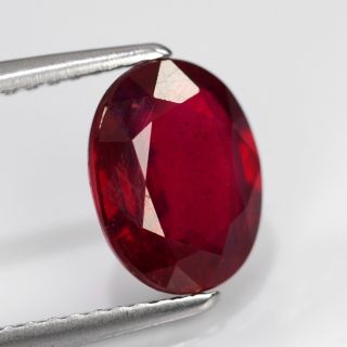   63ct 9x7mm Oval Top Stunning Pigeon Blood Red Ruby Madagascar
