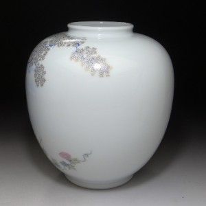 TD3 Vintage Japanese vase, Fukagawa porcelain, Imari, Mt. Fuji