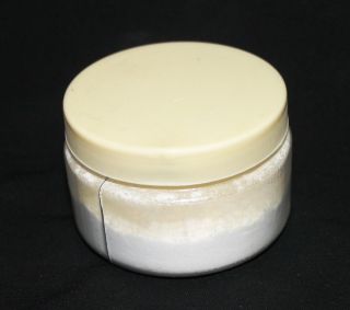 Traditional Natural Body Powder to Prevent The sweat Odor
