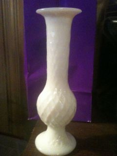  E O Brody Co USA Bud Vase Vintage Milk White Glass