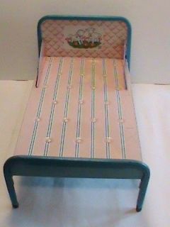 VINTAGE CHILDS 1950S TOY PINK/BLUE STRIPE METAL TIN DOLL BED CHEIN 