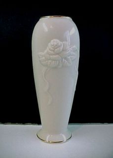 Lenox Rose Blossom Fine China Bud Vase   Trimmed in 24 KT Gold   7 1/2 