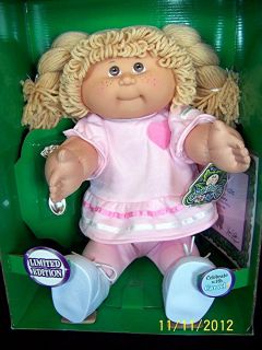 PLAY ALONG 25TH ANNIVERSARY CABBAGE PATCH KID GIRL MIB