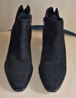 ladies capezio black suede leather boots size 9 1 2m very nice pair of 