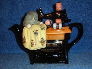 CARDEW TEAPOT ~ SEWING MACHINE AND CAT ~ VERY GOOD CONDITION ~