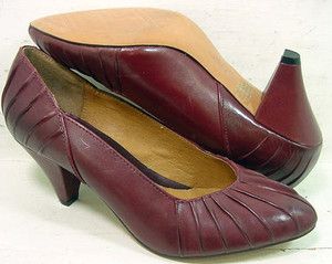 NEW Indigo by Clarks Womens Carlotta Burgundy Leather Heels Shoes 