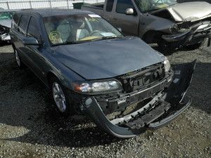 2004 VOLVO V70 2 4 L5 SALVAGE CAR PARTS ONLY HOOD GRILLE BUMPER FENDER 