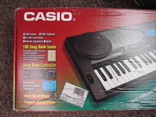 Casio CTK 551 Keyboard Electric Piano w Box Stand 100 Song Bank 