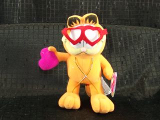 New Russell Stover Valentine Heart Garfield Plush Cat